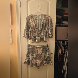 Pull&bear 2 Pc Set Skort And Bell Sleeve Crop Top Sz M